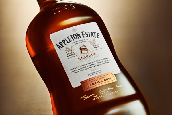 Rum Appleton Estate 0.7 litre 8 years old 43%